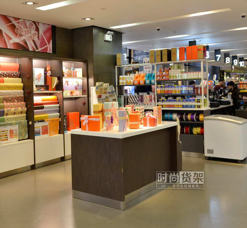 超市貨架_禮品陳列臺